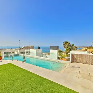 Oceanfront Duplex With A Rooftop Pool And Terrace Apartamento